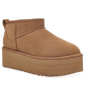 UGG Platform Boots Chestnut